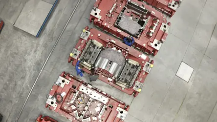 冲压模具
